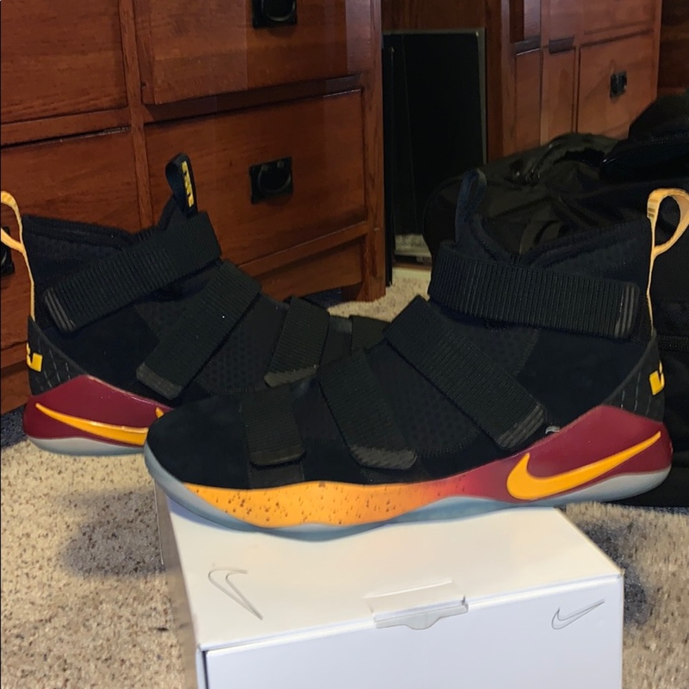 Nike Lebron Soldier XI Cavs Colorway